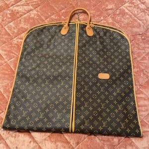 Garment bag